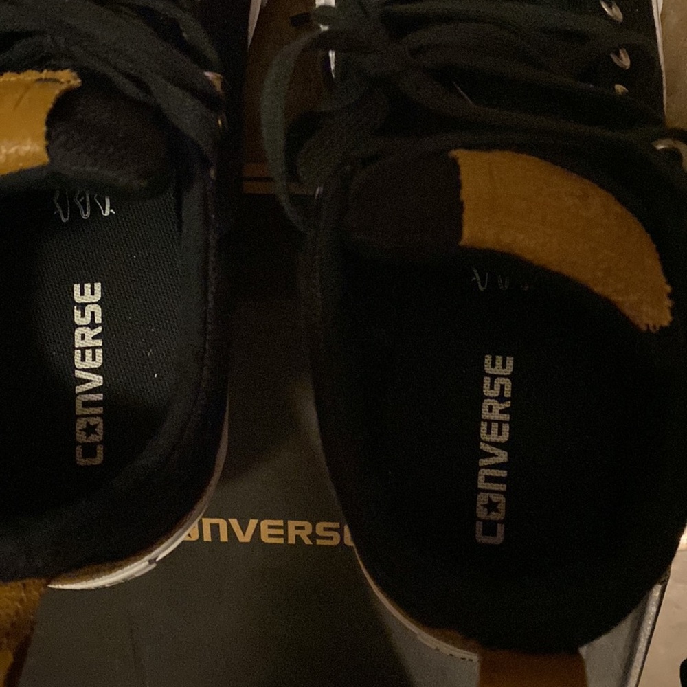 Converse - Picture 9 of 9